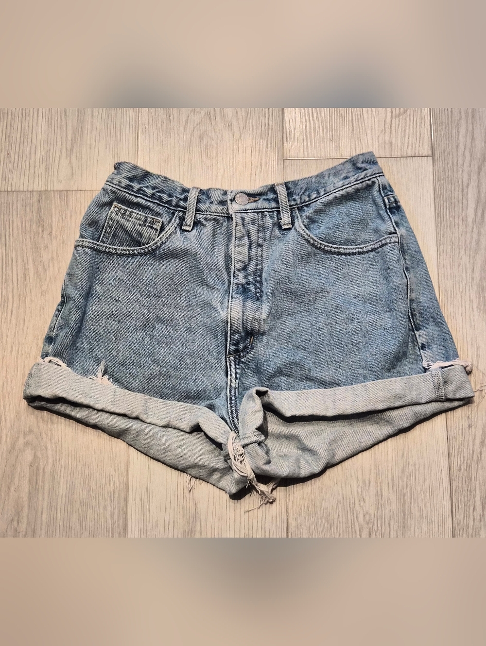 Vintage Guess Light Wash High-Rise Rolled Denim Shorts